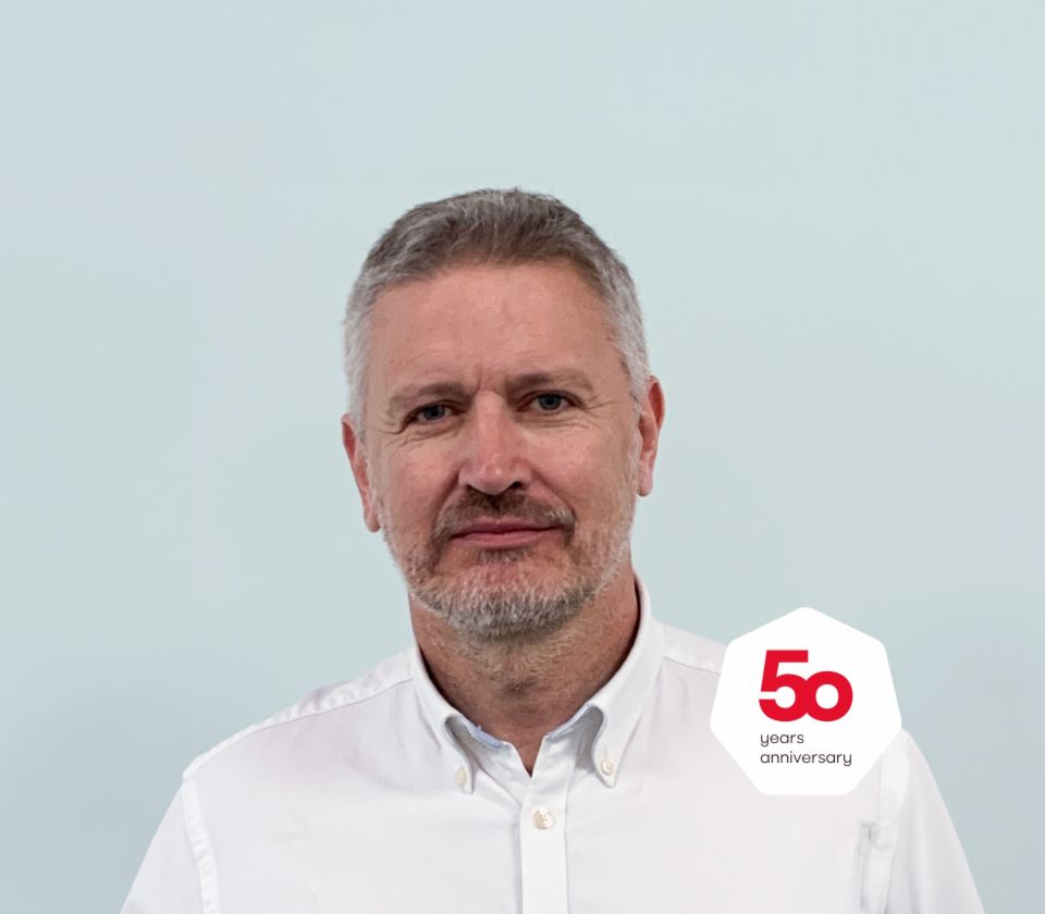 Портрет на Ентони Џенкс, управен директор на EOS Solutions, ОК