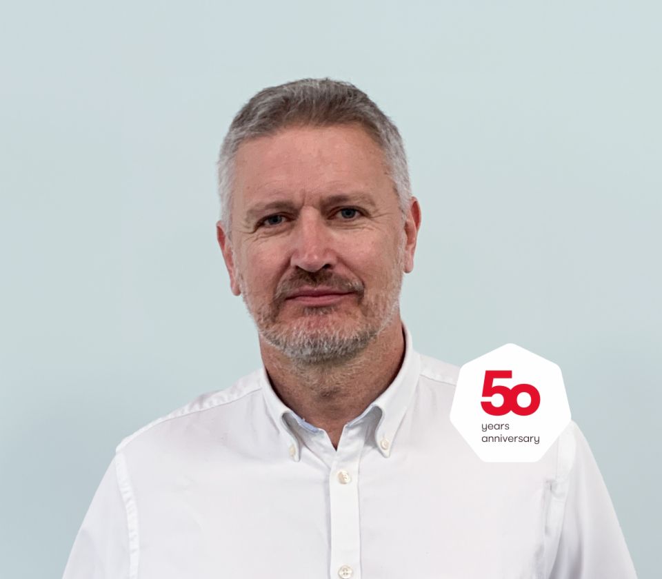 Портрет на Ентони Џенкс, управен директор на EOS Solutions, ОК