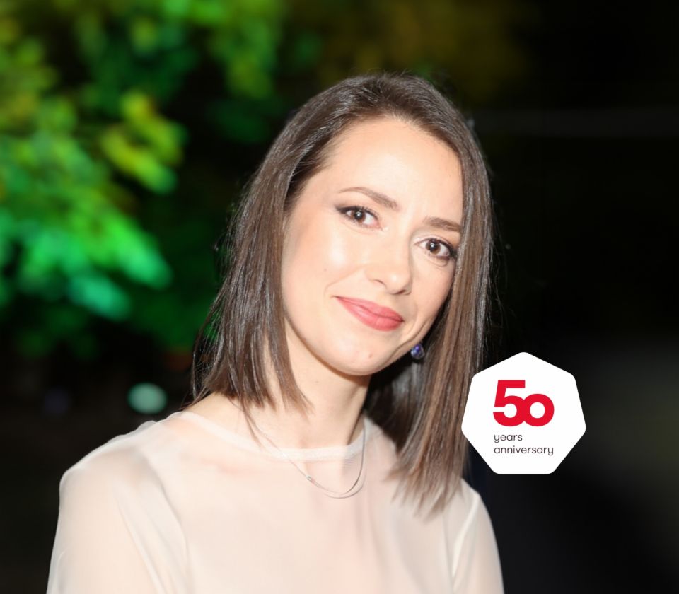 Портрет на Дилјана Танева, менаџер за корпоративна и меѓународна наплата на долгови, EOS Бугарија 
