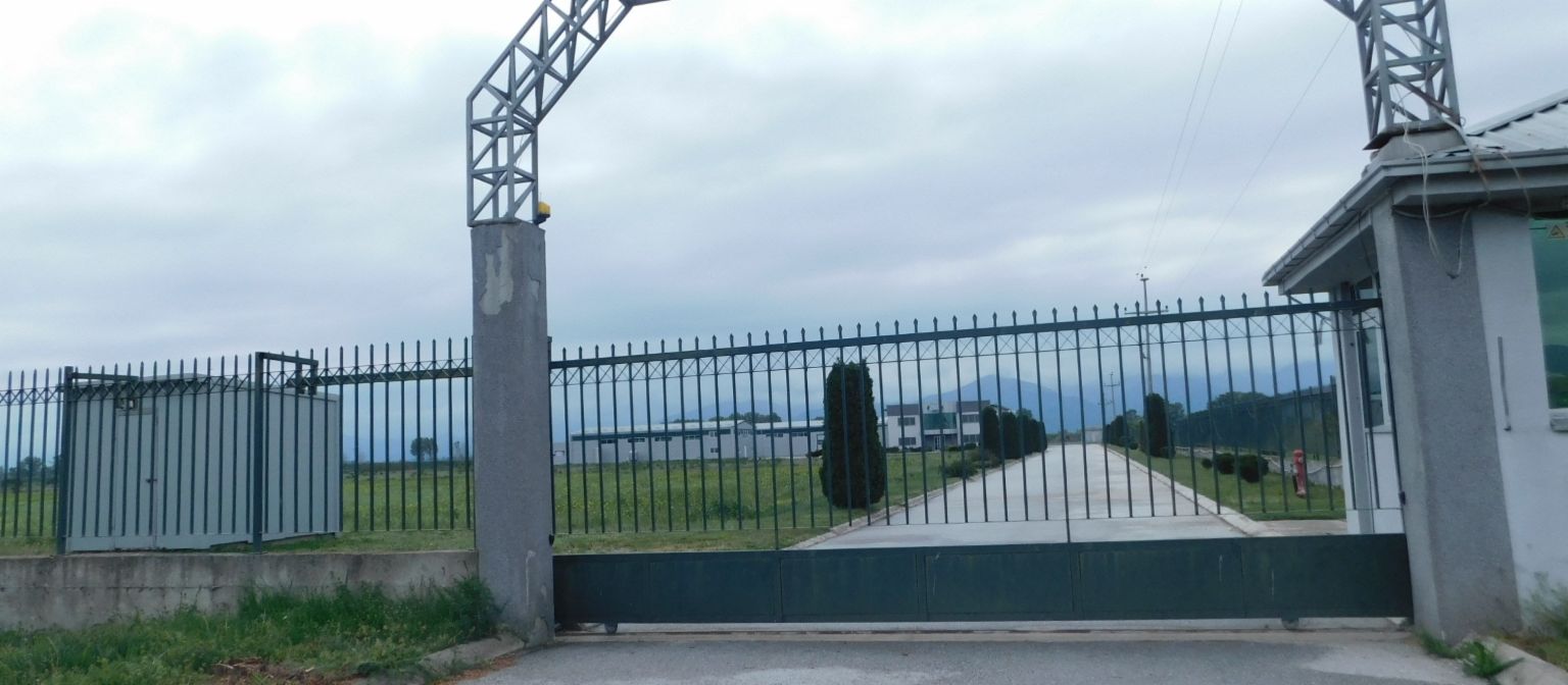 Outdoors, Gate, Nature, Yard, Arch, Housing, House, Fence, Aerial-View, Railing