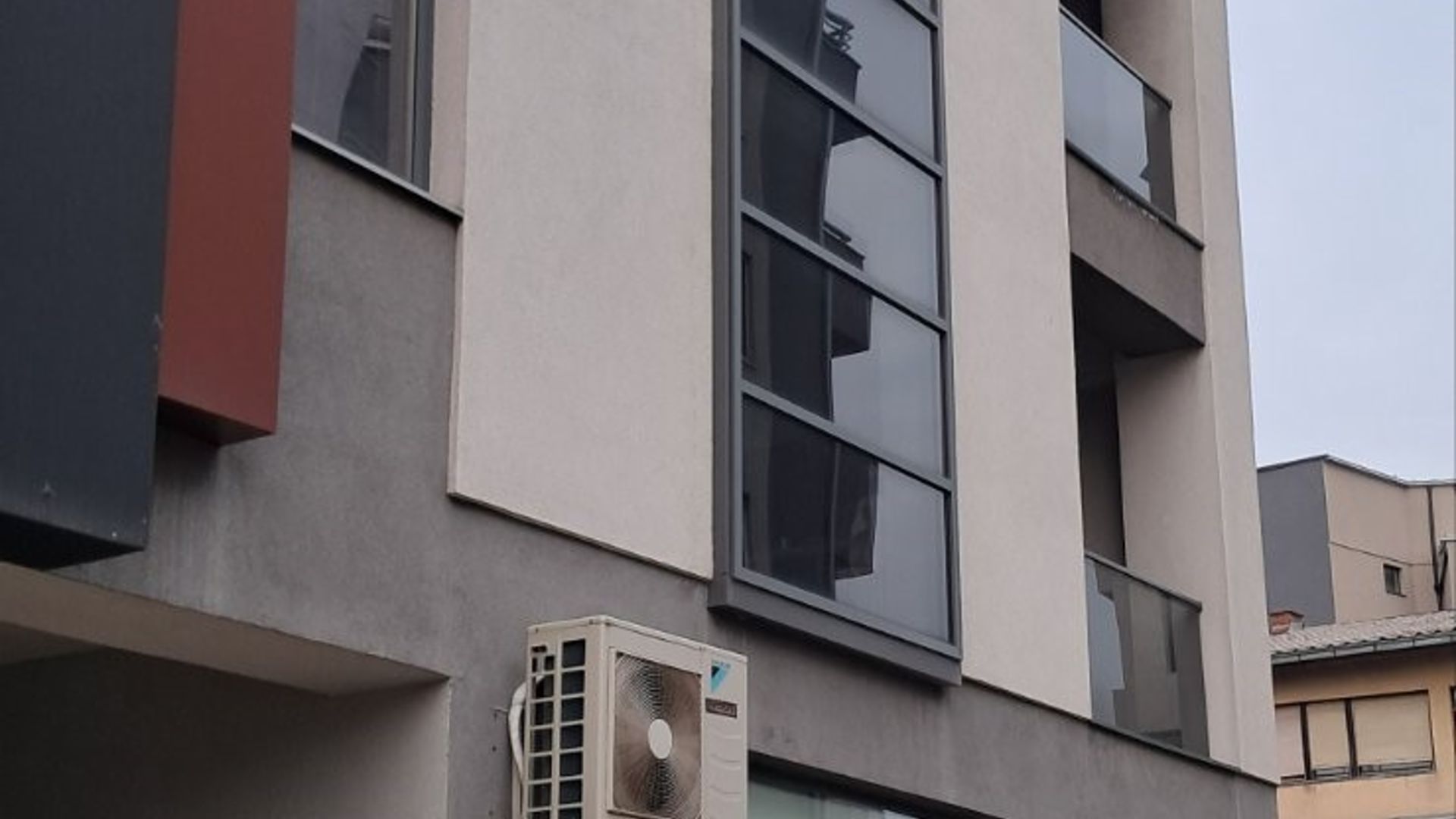 City, Building, Urban, Device, Appliance, Electrical-Device, Air-Conditioner, Condo, Window, High-Rise