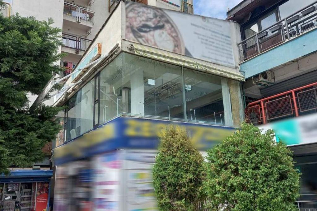Building, City, Urban, Shop, Shopping-Mall, Advertisement, Bus-Stop, Monastery, Vandalism, High-Rise